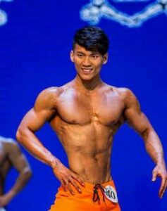 [LAXD-PPV-Lqa5r71hKNG3U7MDhmVZfvB]ベストBODYのイケメンが自慢のデカちんをチャットで見せつけながらオナニー