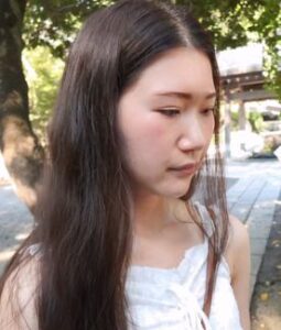 [LAXD-PPV-y0y3NapPDKCkT9mUkGrLqxP]【極上美脚】美容スタイリストの滑らかな脚線美