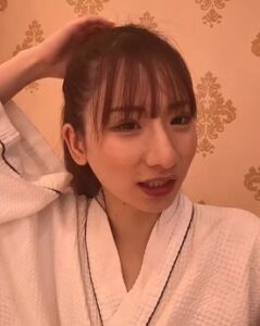 [LAXD-PPV-GxVEB2A1s5rAQ0ybdnezsPc]無修正　恋人のように甘く絡み合う美女