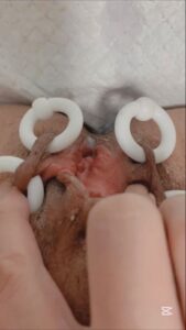 [FC2-PPV-4819382]逝った後に溢れ出るぼnew！ビラビラにピアスをつけて女性視点でのオナ動画♡