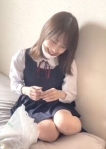 [LAXD-PPV-cGMgTkFc4bcMYrtX4heHyq1]反抗期真っ只中の美女にフェラとか教えて中出し