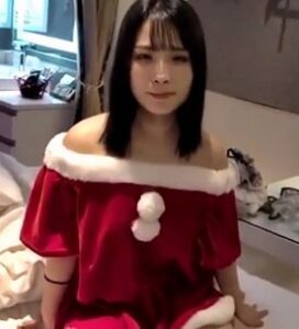 [LAXD-PPV-WavYaqE9UAQfmcmpY2Z1F5w]無修正♥聖なる夜に…サンタコス美女が唇で誘う口内初体験♥