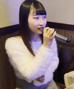 [LAXD-PPV-Y6chW4ckRHvWFpUxKSnkuKB]無邪気な笑顔と甘い歌声に惹かれ合い