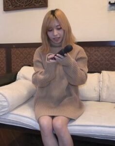 [LAXD-PPV-7ttNMEUE6LtwdQXYDW6VU4J]派手さの奥にある柔らかさ。話すほどに惹かれるギャップ美女との親密なひととき。