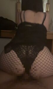 [FC2-PPV-4849867]清楚系ビッチ人妻