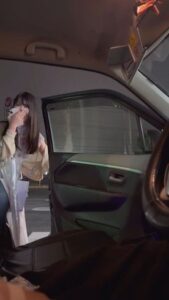[LAXD-PPV-x9Fu1bSzGYbqzXC31t2Ksbd]大人の女性：スレンダーな魅力と意外な大胆さを持つライブ出演者