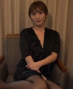 [LAXD-PPV-zzcVVd4fbuRsA7u9QTkvsAw]初々しさを導く美人お姉さん♥フェラと密着プレイで快感の海へ♥