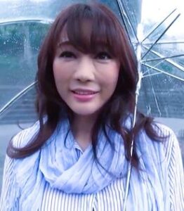 [LAXD-PPV-uMdHQAVv2uFcd251r4VWGRq]欲求不満の美熟女の奥様と公園で待ち合わせ