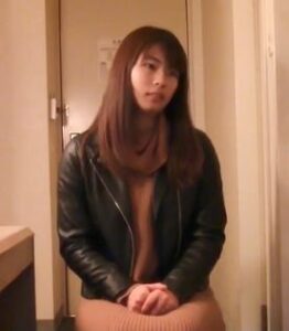 [LAXD-PPV-ECGwCkDTU5gNpWWNCXwrVgK]外で待つ彼にバレないようにこっそり中出しされるスリルと快楽
