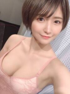 [LAXD-PPV-thEYCZ7L9AtBzR5Vd20zyCR]ショートカットの巨乳●リ系女性、欲求不満でセルフフィニッシュ