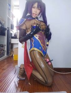 [LAXD-PPV-ZeBmJeBaTgPDJY1P7USMFBG]変態ラテックス姿の女装男の日常生活を自撮りした動画