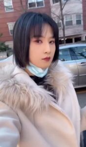 [LAXD-PPV-SDX7wK6Vmcy7mxmAGqBFWqD]黒いストッキングを履いた可愛い短髪の女装子が、昼間に公園で自慰行為をして射精する