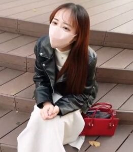 [LAXD-PPV-XLWVVgpBCCYLLGpbXrsF3EZ]無_「来て…やっぱダメ…」戸惑いながらも腰を振る美女に中出し