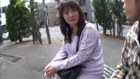 [FC2-PPV-395829]街角人妻ガチ口説き生中出し！〇〇園に〇供のお迎えに行く奥様