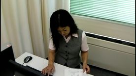 [FC2-PPV-806284]熟女オフィスレディー三角パンチラ　Part 2　TEZ-060-2