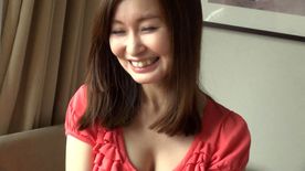 [FC2-PPV-883860]みらくるナンパ！清楚な奥様がマジ淫乱！！ 池袋編