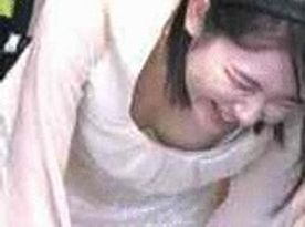 [FC2-PPV-906497]笑顔だけでご飯3杯イケちゃいそうなRちゃんの胸ちら