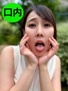 [FC2-PPV-4842700]街角で声をかけて口内観察させてもらう　WEBデザイナー しおりちゃん