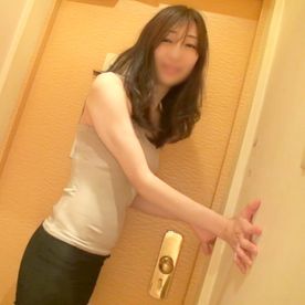 [FC2-PPV-4864728]【不倫】身長169cm、レースクイーンの経験がある美人妻。 清楚な雰囲気とは裏腹に他人棒でメスイキする変態マゾ。