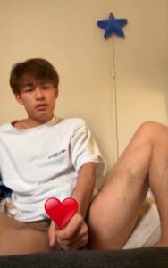 [LAXD-PPV-havPtXc6wEEmHgdDRDseS6P]彼女ありのイケメンバーテンが自慢の巨根を見せつけ何度も射精