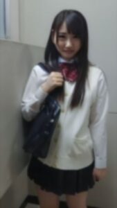 [LAXD-PPV-hF06ZRtN9b5tAYJZPEPSMPt]同じ団地に住むJD初撮り。男2人と撮影。