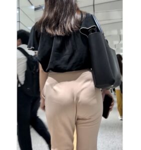 [Pcolle-PPV-27536569d4f30fcfbc6]【558】鮮やかな桃色ピーチなパンツOLさんの歩行をじっくりと！