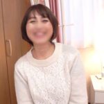 [FC2-PPV-4803754]【五十路】腹肉満載、陰毛ボーボーでおばさんらしさ全開の熟妻さん。 旦那のチンポよりもダントツ気持ちいいらしく、閉経直前おまんこへ中出し懇願。