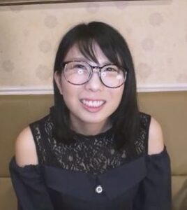 [LAXD-PPV-VhxczEg6NXaAZwnvXGwHBpA]【無】眼鏡が似合う素人美女