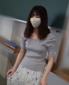 [LAXD-PPV-RrWUprMRLWTH2bQWzNBRNCT]人目を避けた構内で♥甘い喘ぎ声と剛毛に興奮して膣奥へ
