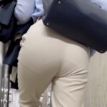 [Gcolle-PPV-997850]《ラージパンティー丸見え！ラージヒップを突き出すように登るキレイ系OL》 