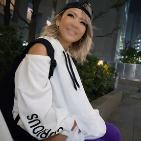 [FC2-PPV-4822615]【中出し】風呂に3日も入っていない宿探し中の黒ギャル。 せっかくなので敢えてシャワーを浴びずにメス臭ムンムンのままセックス。