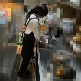 [FC2-PPV-4824107?tag=TXpVeU1URXhOalU9]【個撮】まさかの紹介したバイト先で、ハメ撮りさせられるとは思ってなかったでしょう。