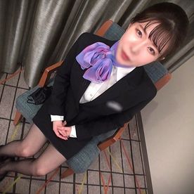 [FC2-PPV-4839189]※残り3個で終了【初撮影】某外資系航空会社 CAチーフ。海外からの12時間長距離フライトで脚のムレがやばい美脚CAと中出しハメ撮り。