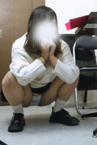 [FC2-PPV-4841500]バレちゃダメ！ドキドキパンツ急接近注意報☆彡