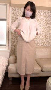 [FC2-PPV-4846584]※在庫限り【個人撮影】27歳 不動産営業。マンション購入する代わりに性接待してもらったので一部始終を公開。中出しハメ撮り。