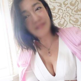 [FC2-PPV-4851745]《人妻》エロさ抜群！フェロモン過剰な秋田美人妻（44）◆ノーハンドでチ○ポを舐め回し！生チ○ポでイキ狂う肉食ハメ撮りセックス