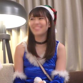 [FC2-PPV-4852473]【素人】クリスマスに女の子の友達とコスプレを楽しんでいた私大ちゃん。 男性経験わずか1人の超絶狭いおまんこを初生ハメ。