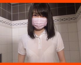 [FC2-PPV-4858524]女子と水鉄砲【1】容赦ない水鉄砲攻撃でビショビショに濡れたシャツ！ピッタリと体に貼り付きブラジャーや素肌が露わに～！？