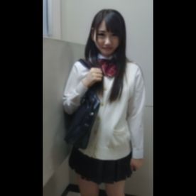 [FC2-PPV-4867393]フルバージョン 提供 同じ団地に住むブレザー初撮り。男2人と撮影。