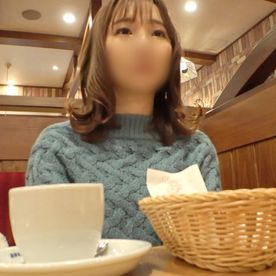 [FC2-PPV-4868800]【素人／個撮】24歳ハプバー店員のおっとり癒し系美女。むにむにのＦカップおっぱい揺らして淫れるハメ撮りセックス。