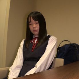 [FC2-PPV-4869421]【制服/過激注意】「誰にも見せないで」おまんこの写真を送ってしまった18歳処女にハメ撮りおねだり。142cm32kgAカップの小柄ボディに極太チンポをハメられ抵抗しつつも大絶頂妊娠確定。【限定販売】