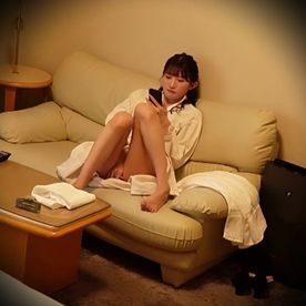 [FC2-PPV-4871870]【今だけ980pt】某大手不動産会社勤務 営業 25歳 。出張で宿泊しているビジネスホテルのリアルな様子を公開。