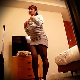 [FC2-PPV-4871892]【今だけ980pt】某証券会社  営業 29歳 。ビジネスホテルに滞在中の大胆な様子を公開。