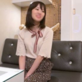 [FC2-PPV-4822339]【量産型】駅構内のお土産店で仲良くなった”みくちゃん” ポルチオに亀頭直あたりで理性がぶっ飛び、更なるピストンのおねだり。