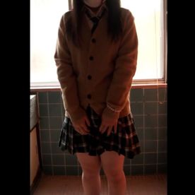 [FC2-PPV-4833685]【在庫限り】黒髪引っ込み思案18歳　自分を変えるため初体験生ハメSEX