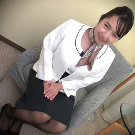 [FC2-PPV-4836058]※1月29日まで70％OFF【初撮り】某美容クリニック受付職  24歳。勤務後にホテルでお客様をえっちな接客する様子を記録。最後は大量に中出しされてしまう。