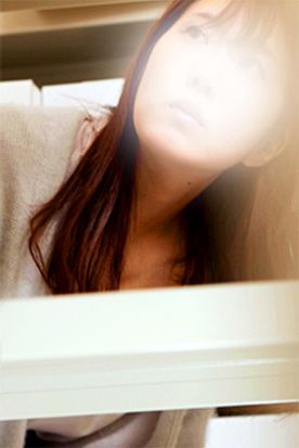 [FC2-PPV-4837039]探し物はなんですか　スケスケパンティOLのスケベ探検