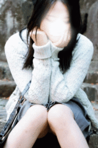 [FC2-PPV-4842689]「パンツ、撮ってません？」外撮りパンティ撮影会