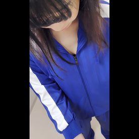 [FC2-PPV-4842697]【FC2規格外録】卒業したて18歳。多目的トイレ内にて。米国管理でないと販売できない完全調教・上物極上種付を完全収録。