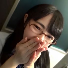 [FC2-PPV-4865644]【学級委員長】有名学習塾の広告CMで使われてた１８歳のあの子と撮影した他には絶対に出せない映像。※緊急につき早期終了予定